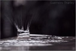 CHUVA DE PEDRAS