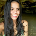 Larissa M D Santos